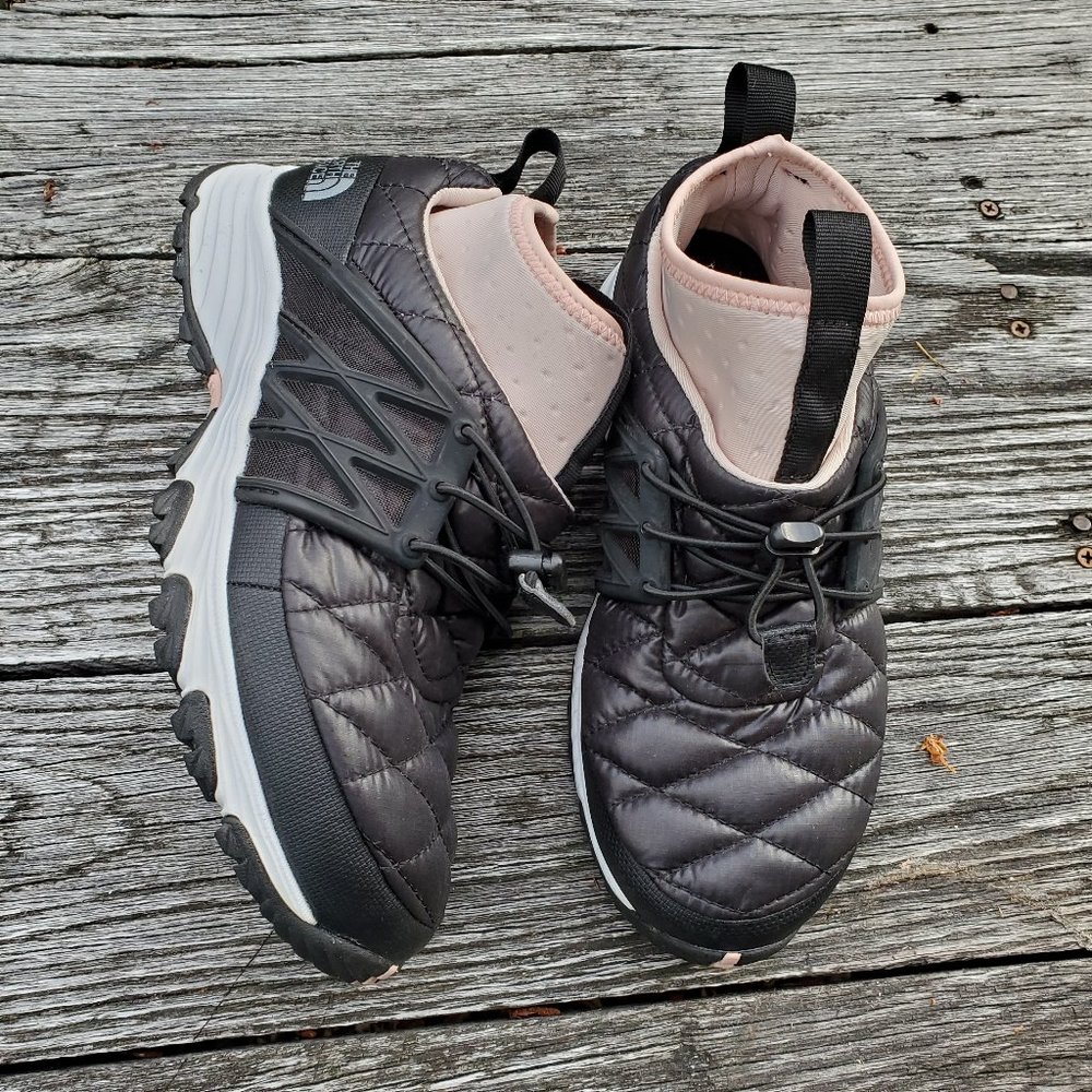 The North Face Thermoball HC Sneaker Size 6.5